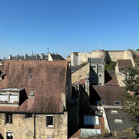 De Charme Face Au Chateau De Apartment Caen