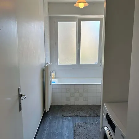 Apartment De Charme Face Au Chateau De *